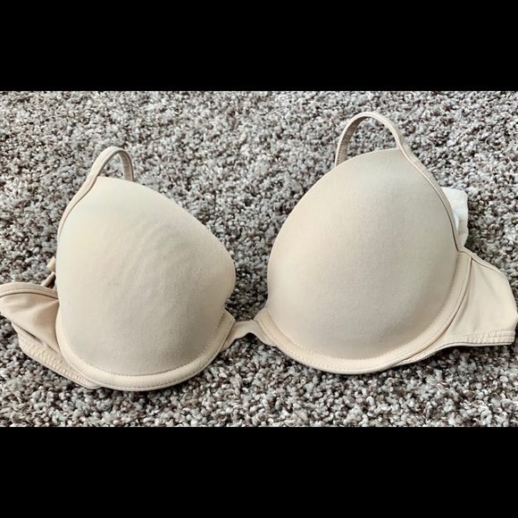 Victoria’s Secret PINK! T-shirt Demi Bra - Picture 2 of 8